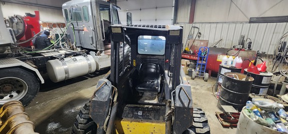 Photo of 2001 New Holland LS160