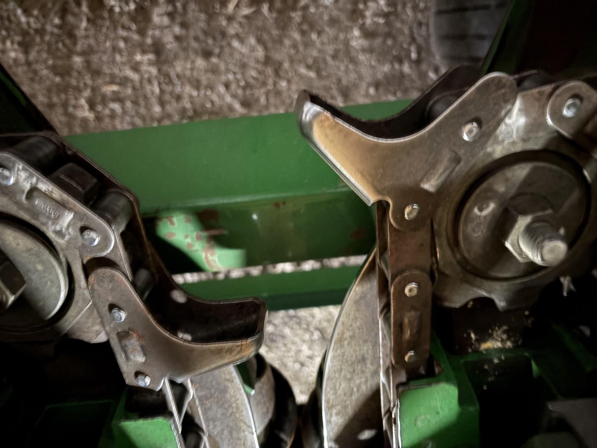 2011 John Deere 612C Image 6