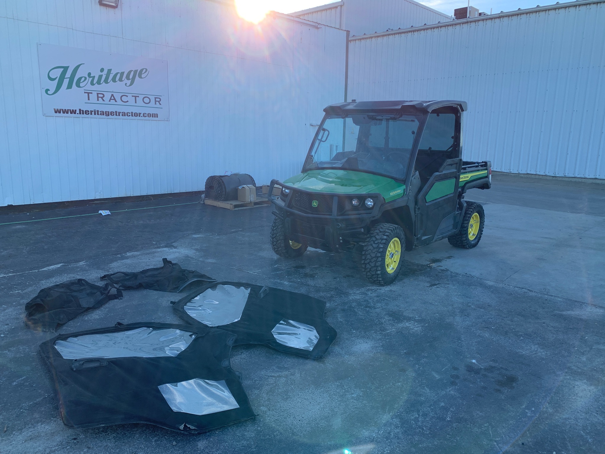  2021 John Deere XUV 835M at Heritage Tractor in Lamar, MO