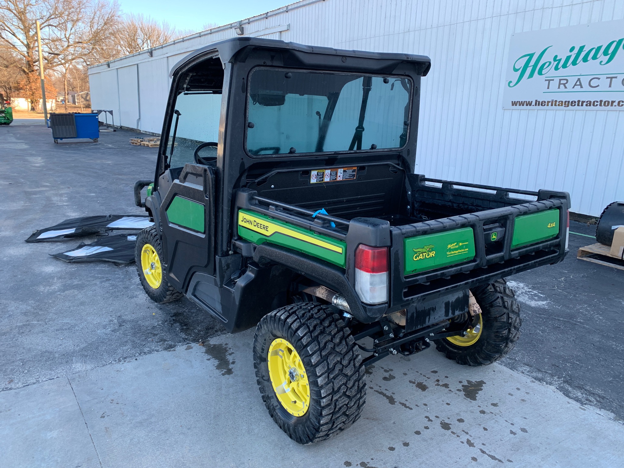  2021 John Deere XUV 835M at Heritage Tractor in Lamar, MO
