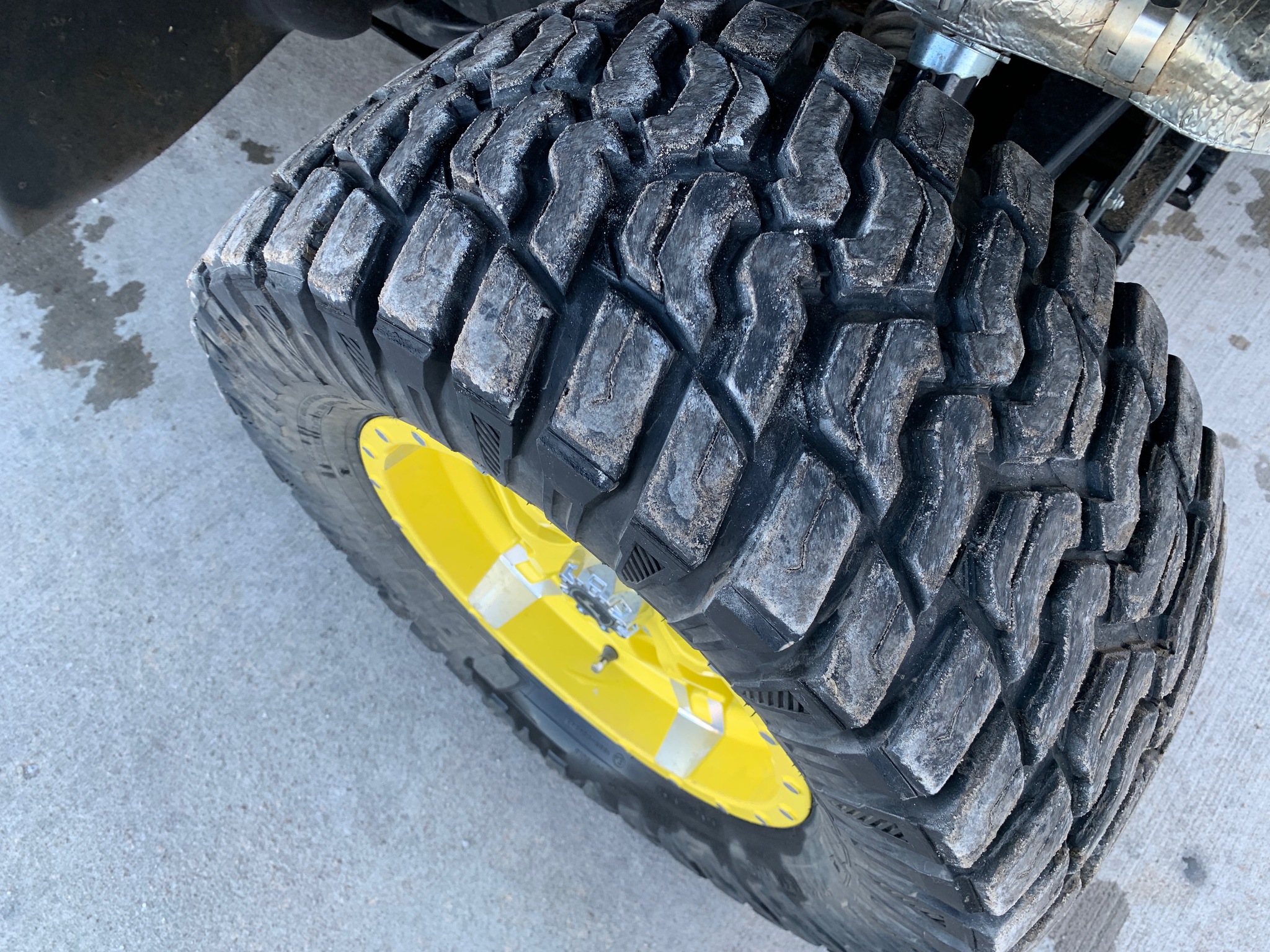  2021 John Deere XUV 835M at Heritage Tractor in Lamar, MO