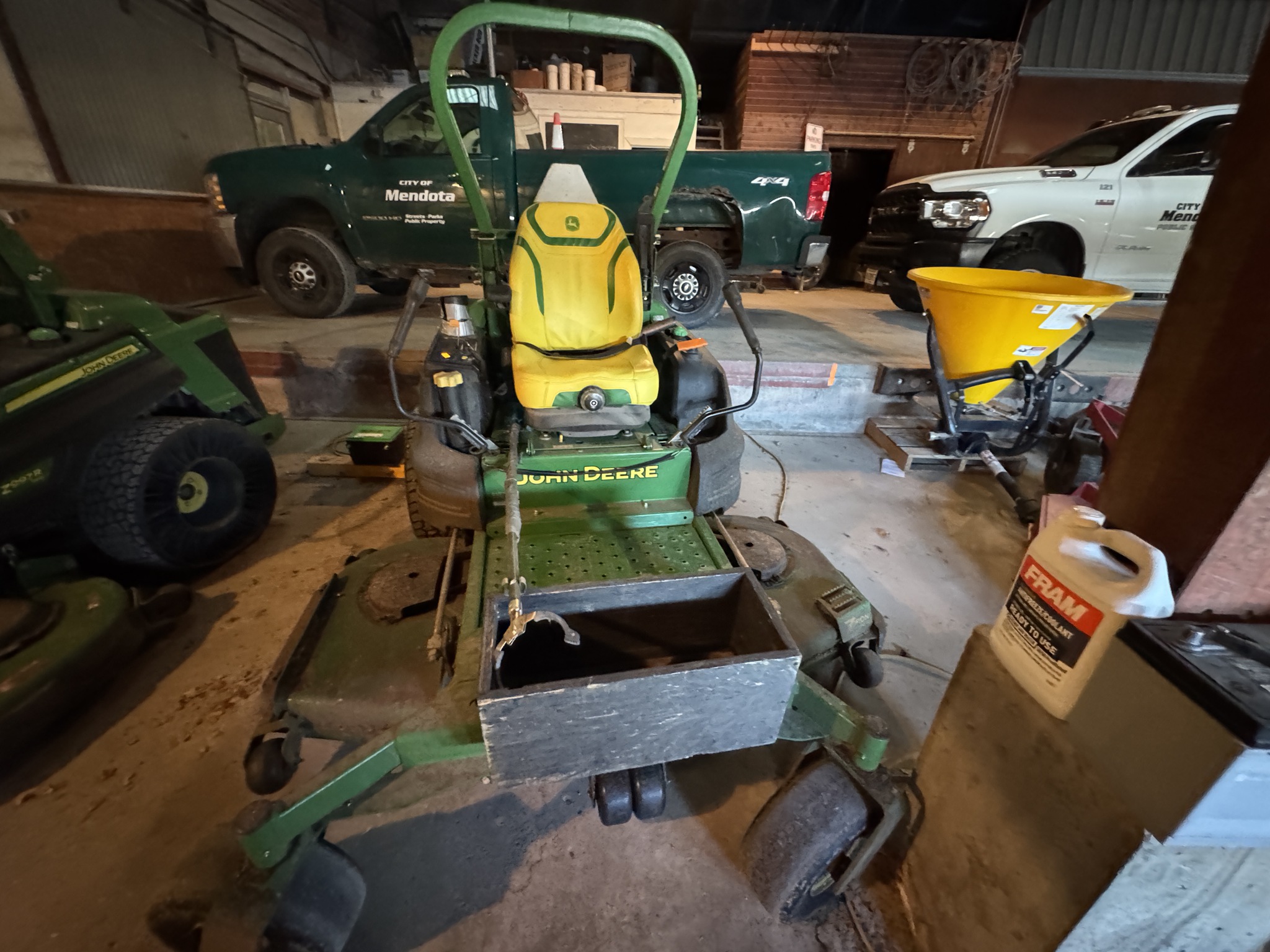  2024 John Deere Z997R at Heritage Tractor in Mendota, IL