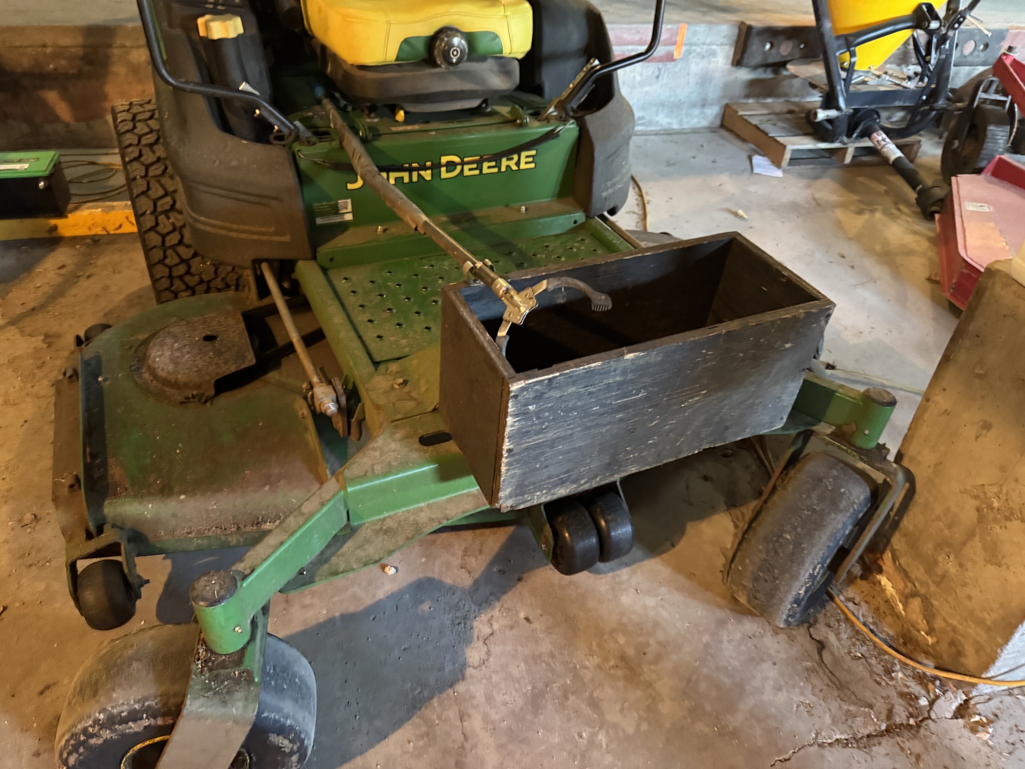  2024 John Deere Z997R at Heritage Tractor in Mendota, IL