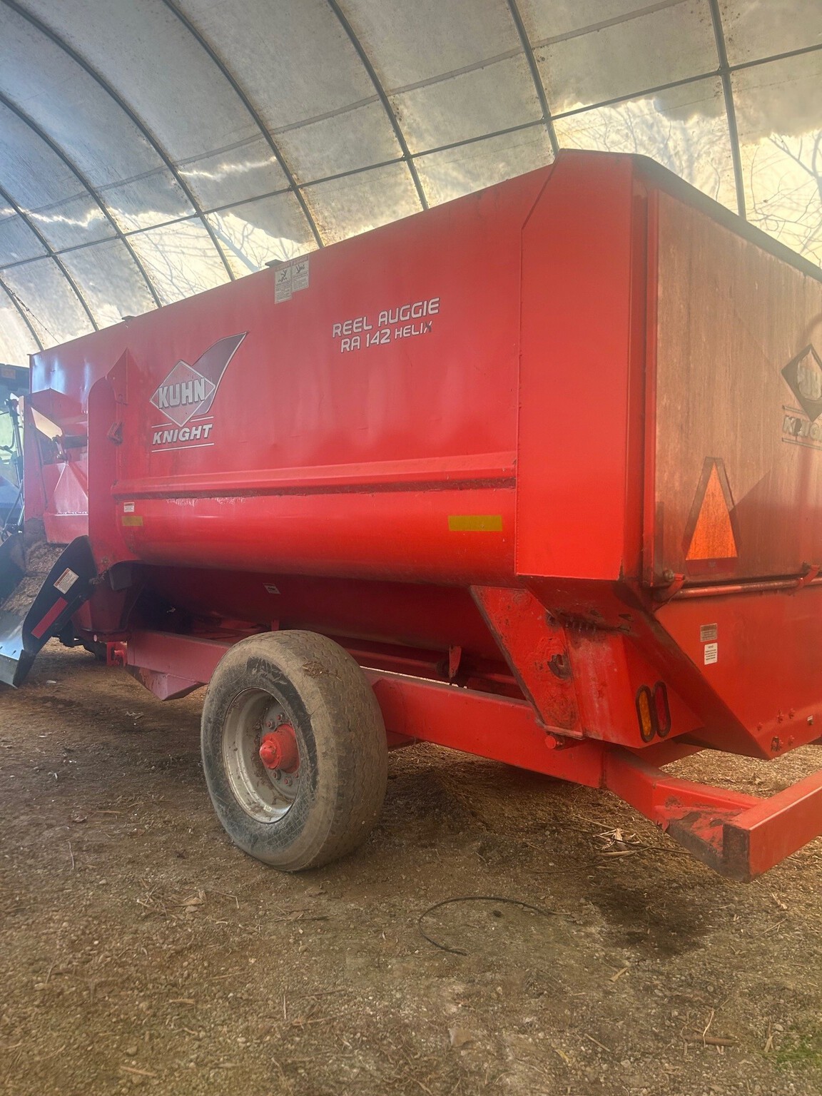 2015 Kuhn RA142 Image 3