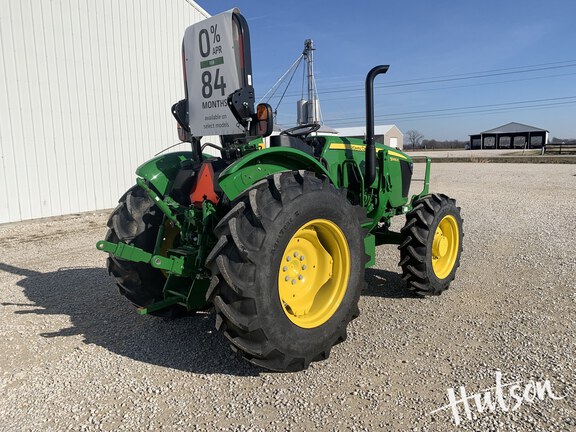 Photo of 2025 John Deere 5060E