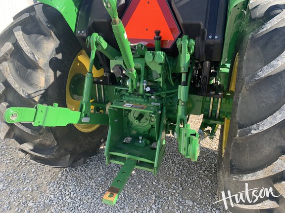 Photo of 2025 John Deere 5060E