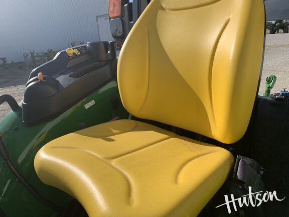 Photo of 2025 John Deere 5060E