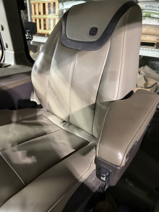 2022 John Deere 8R 370 - Photo16