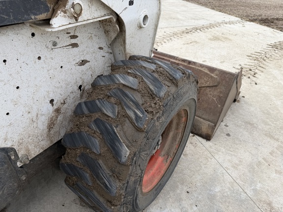 2009 Bobcat S250 - Photo13