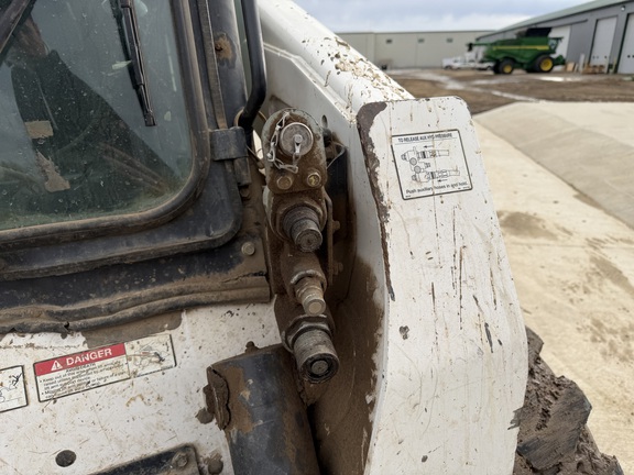 2009 Bobcat S250 - Photo20