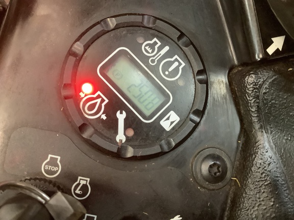 Photo of 2023 John Deere Z930R