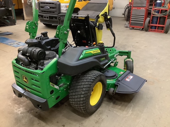 Photo of 2023 John Deere Z930R