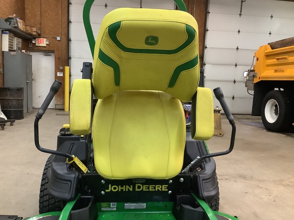 Photo of 2023 John Deere Z930R