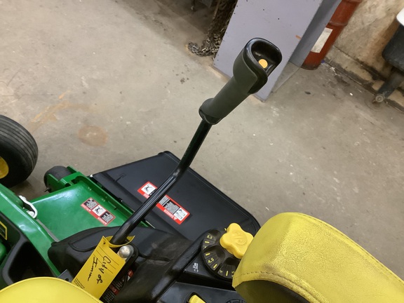 Photo of 2023 John Deere Z930R