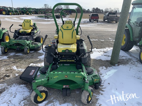 Photo of 2023 John Deere Z930R