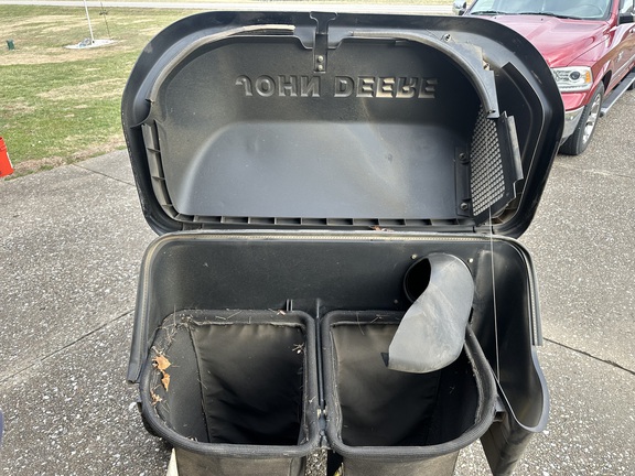 Photo of 2015 John Deere X304