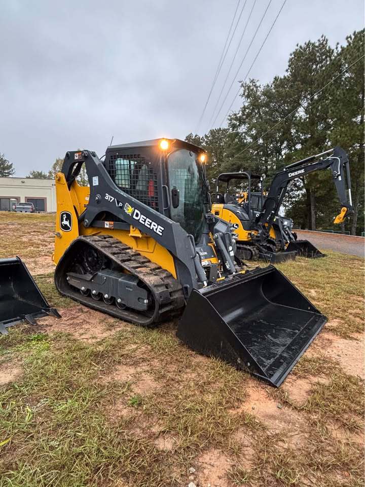 John Deere 317 P Image 1