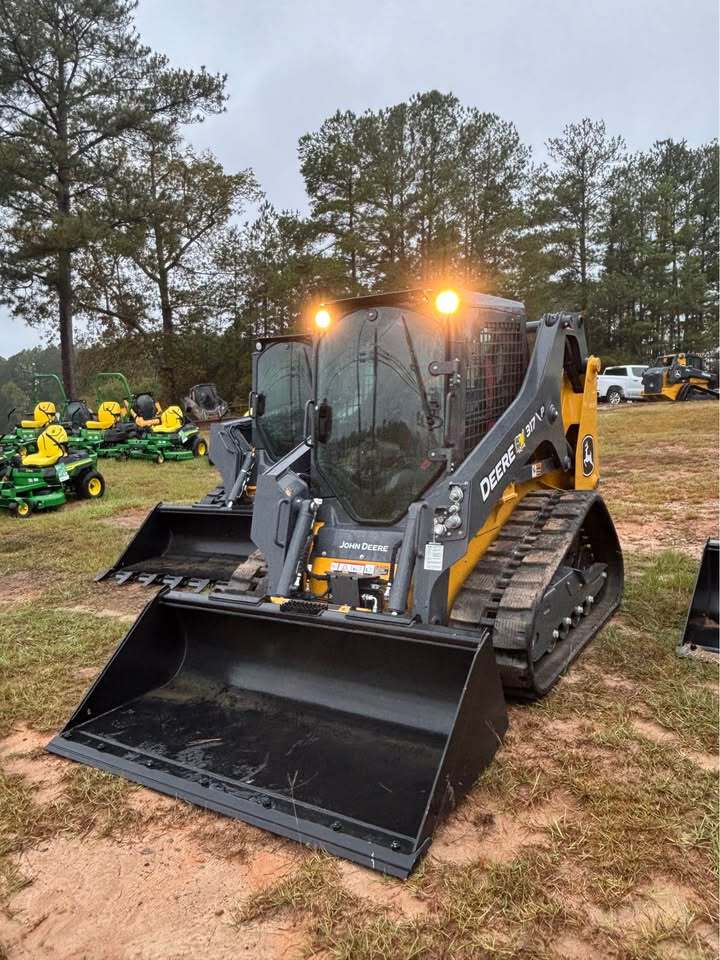 John Deere 317 P Image 2