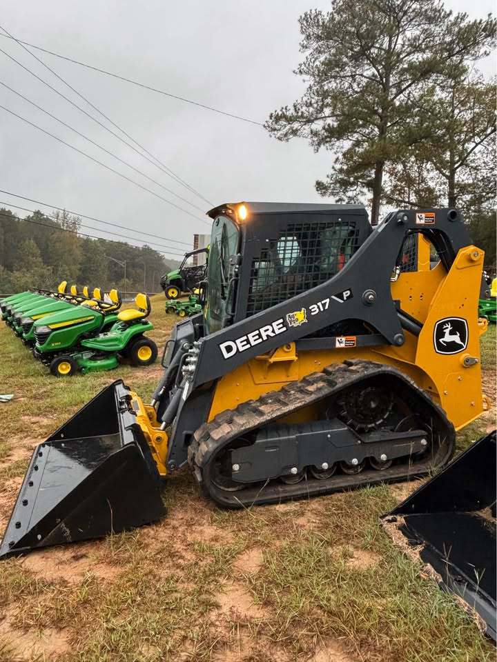 John Deere 317 P Image 3