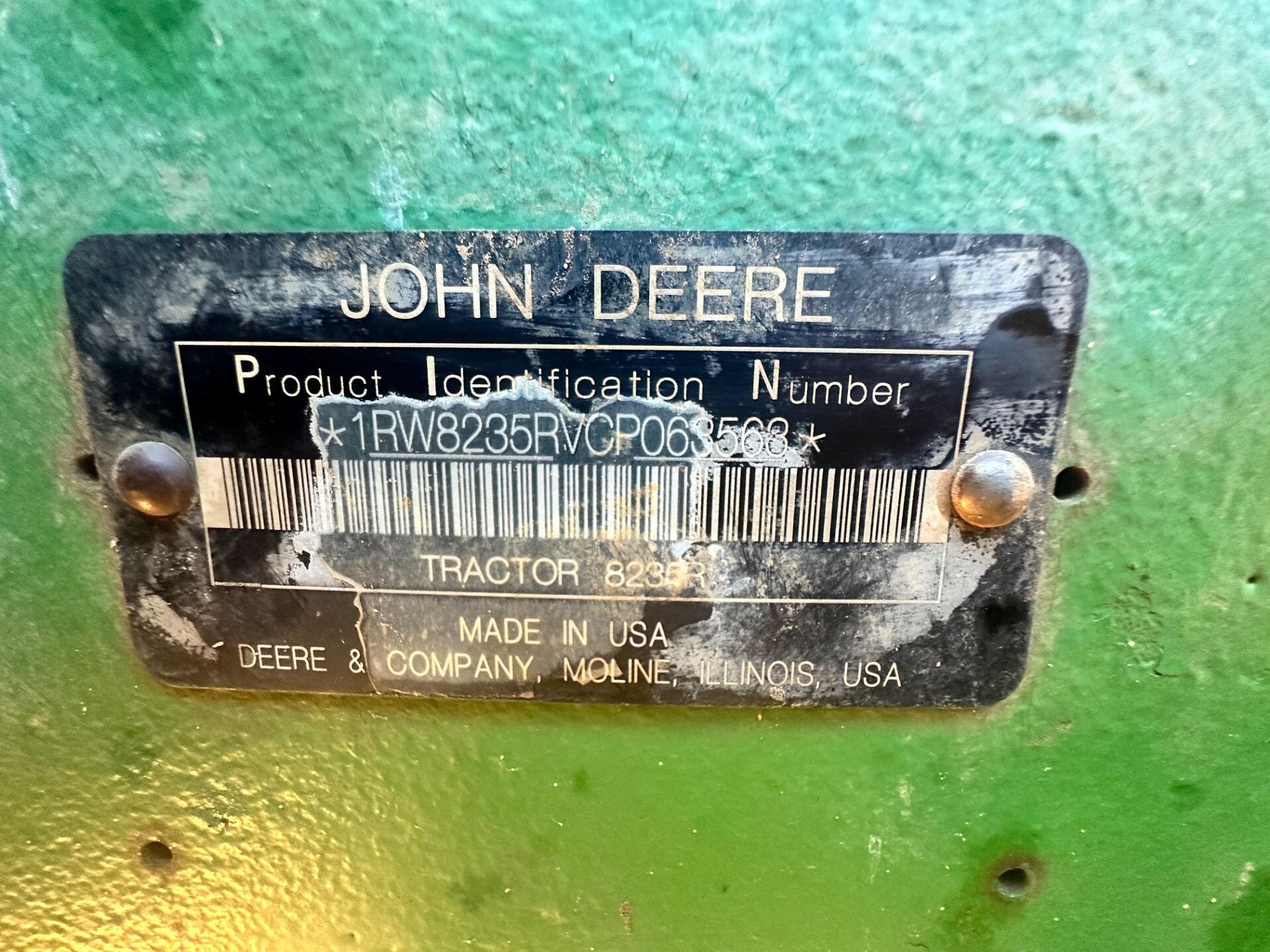 2012 John Deere 8235R Image 4