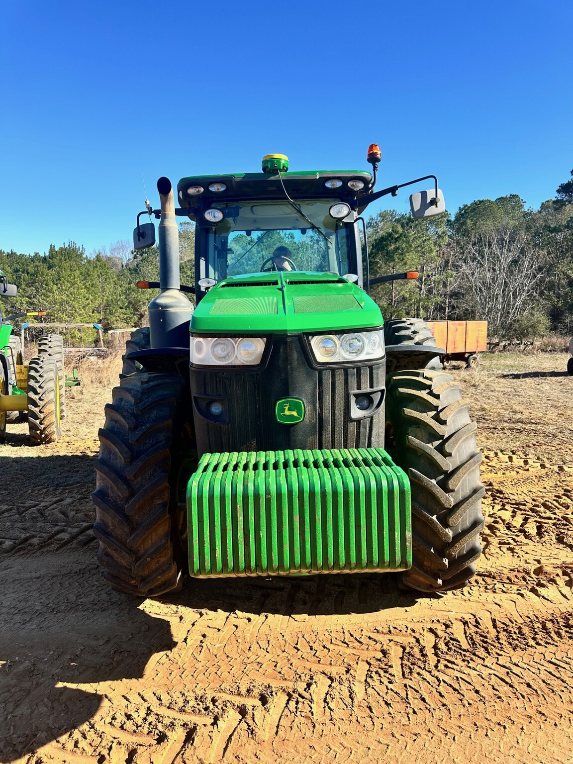 2012 John Deere 8235R Image 11