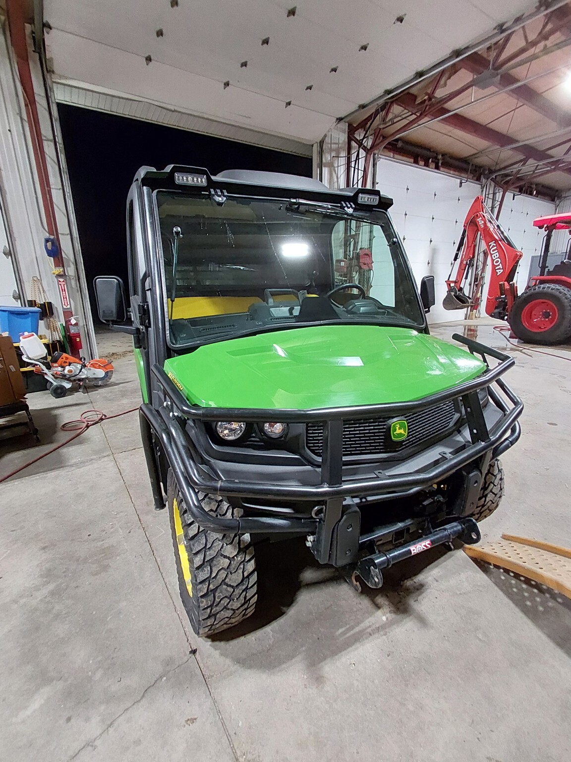 2021 John Deere XUV 835M Image 2
