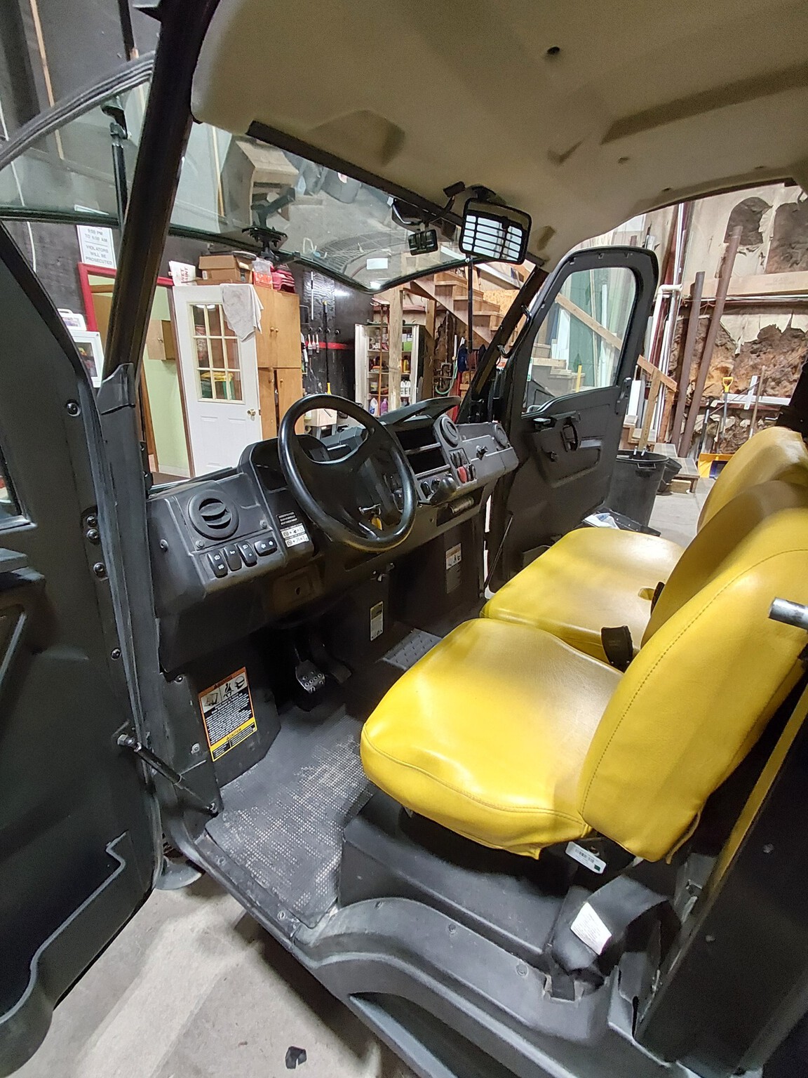 2021 John Deere XUV 835M Image 6