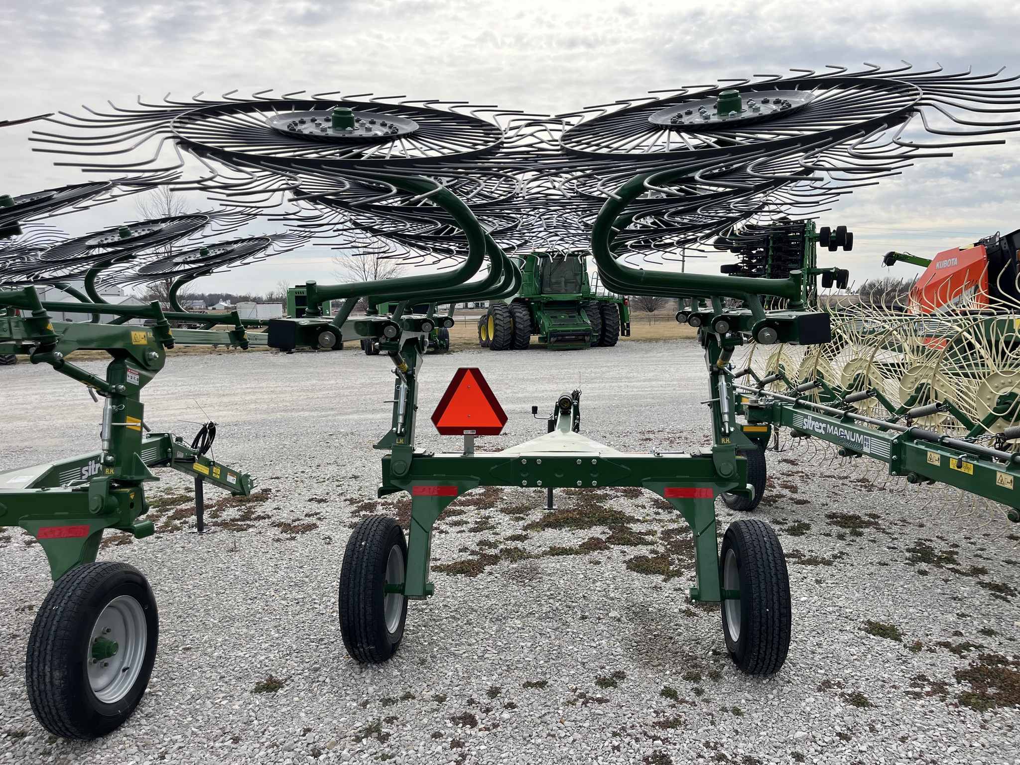  2025 Sitrex QR8 - 8 WHEEL RAKE, GREEN at Heritage Tractor in Nevada, MO