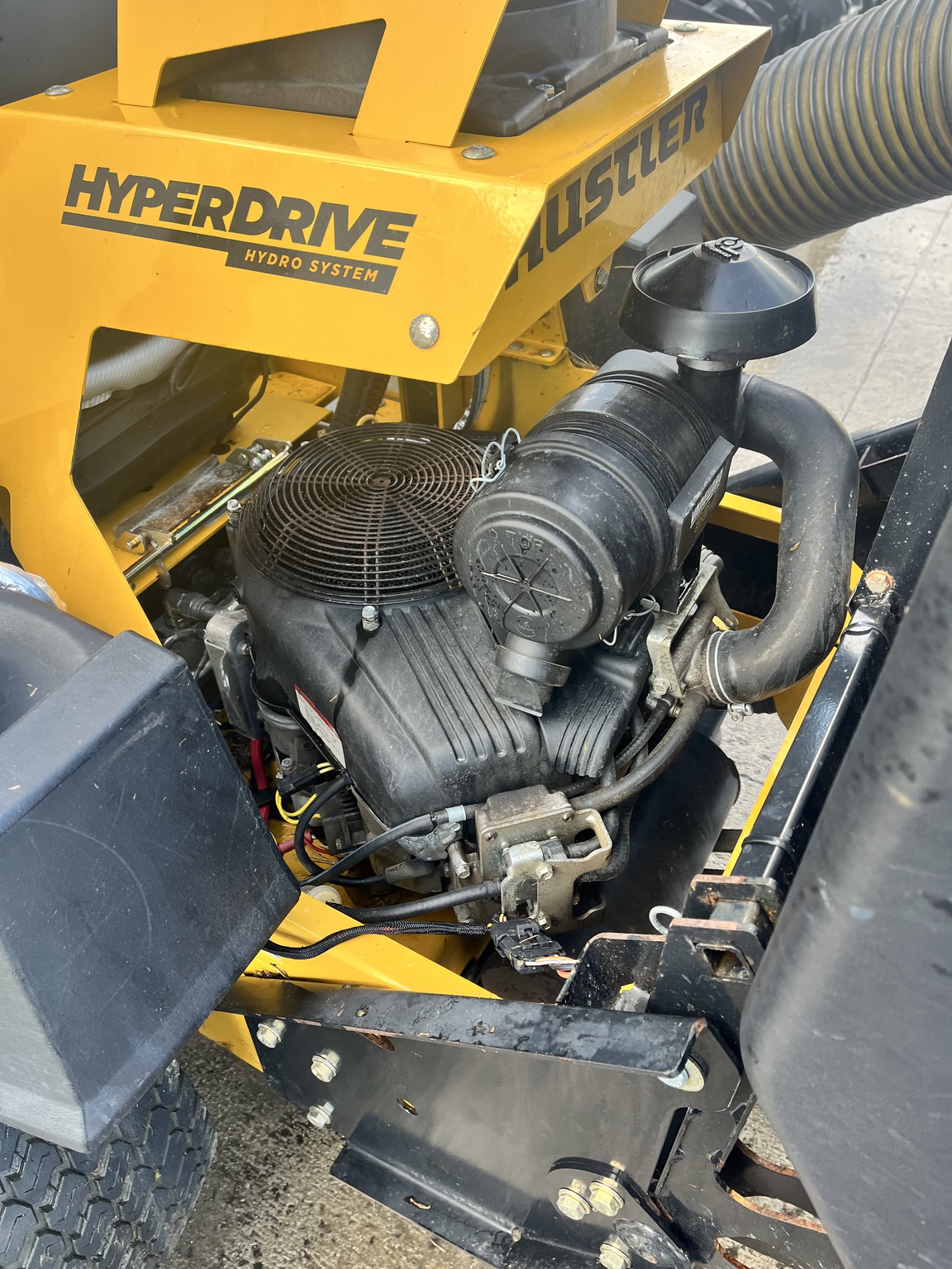 2017 Hustler Super Z HD 36 Image 11