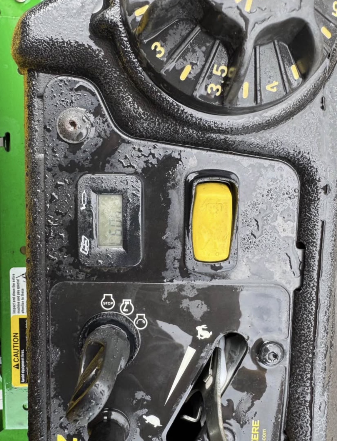 2024 John Deere z720e Image 5