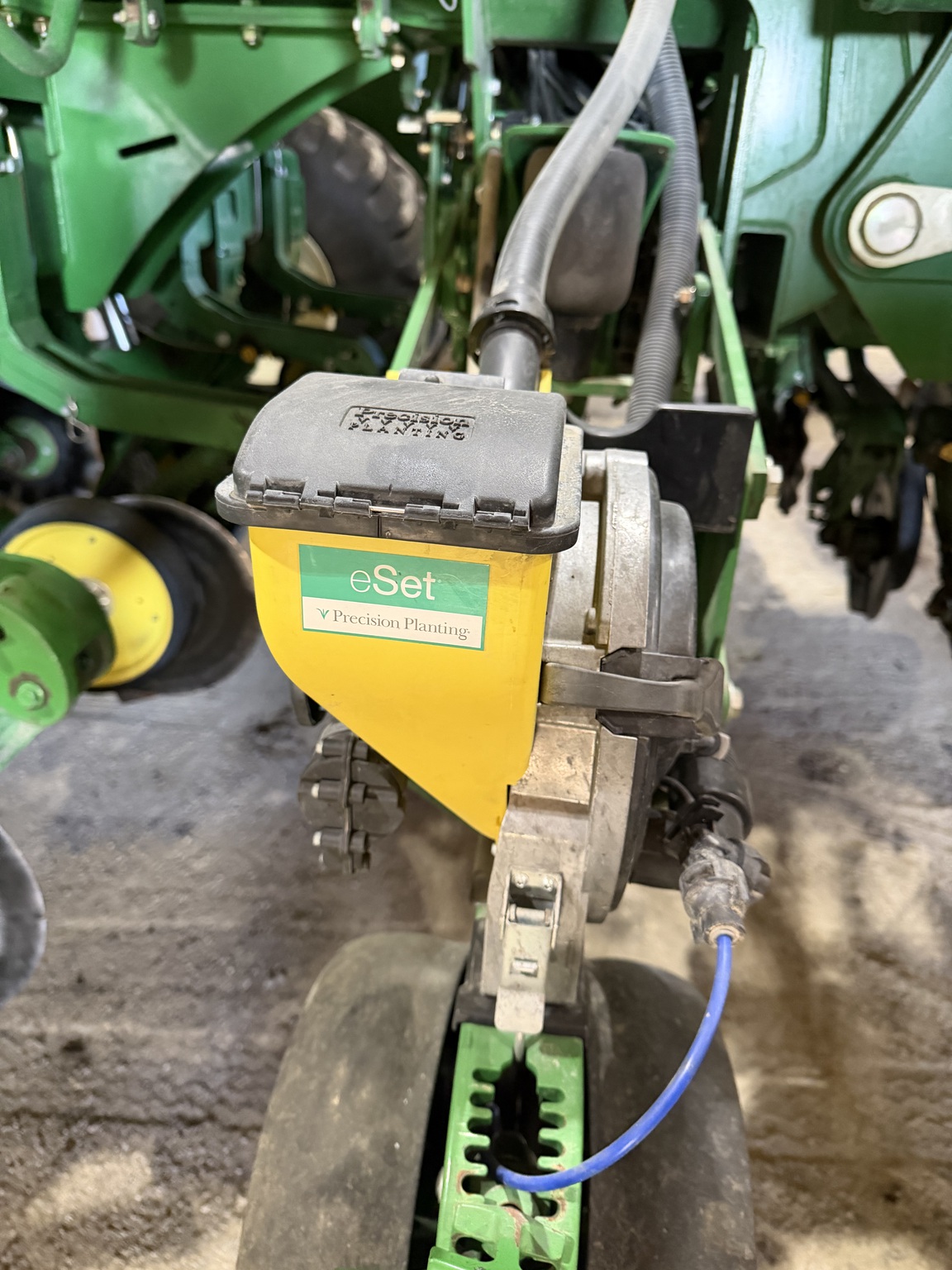 2013 John Deere 1790 Image 9