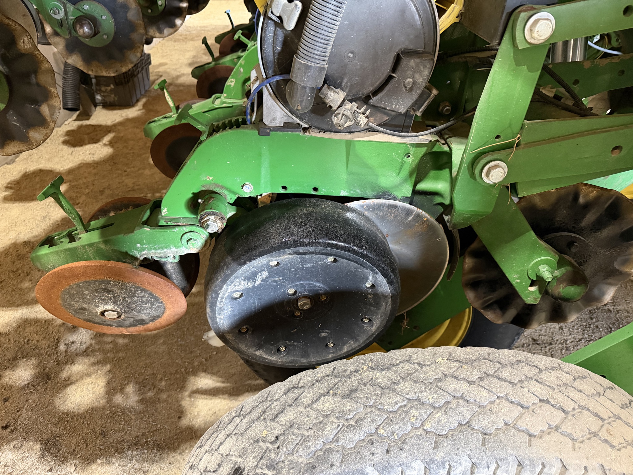 2013 John Deere 1790 Image 14