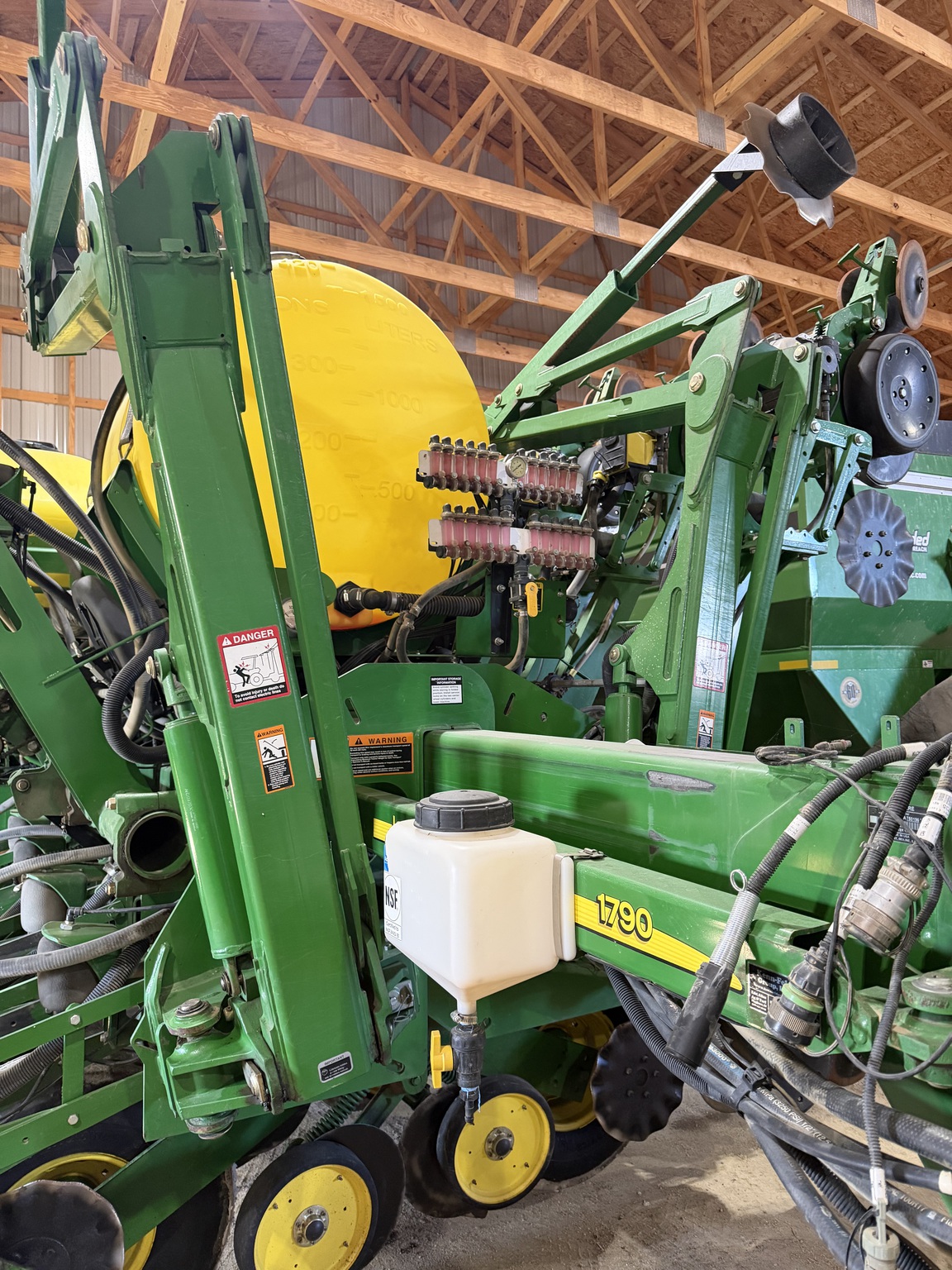 2013 John Deere 1790 Image 26