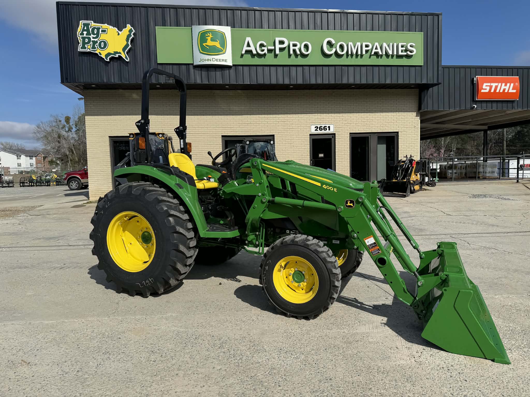 2026 John Deere 4044M Image 8