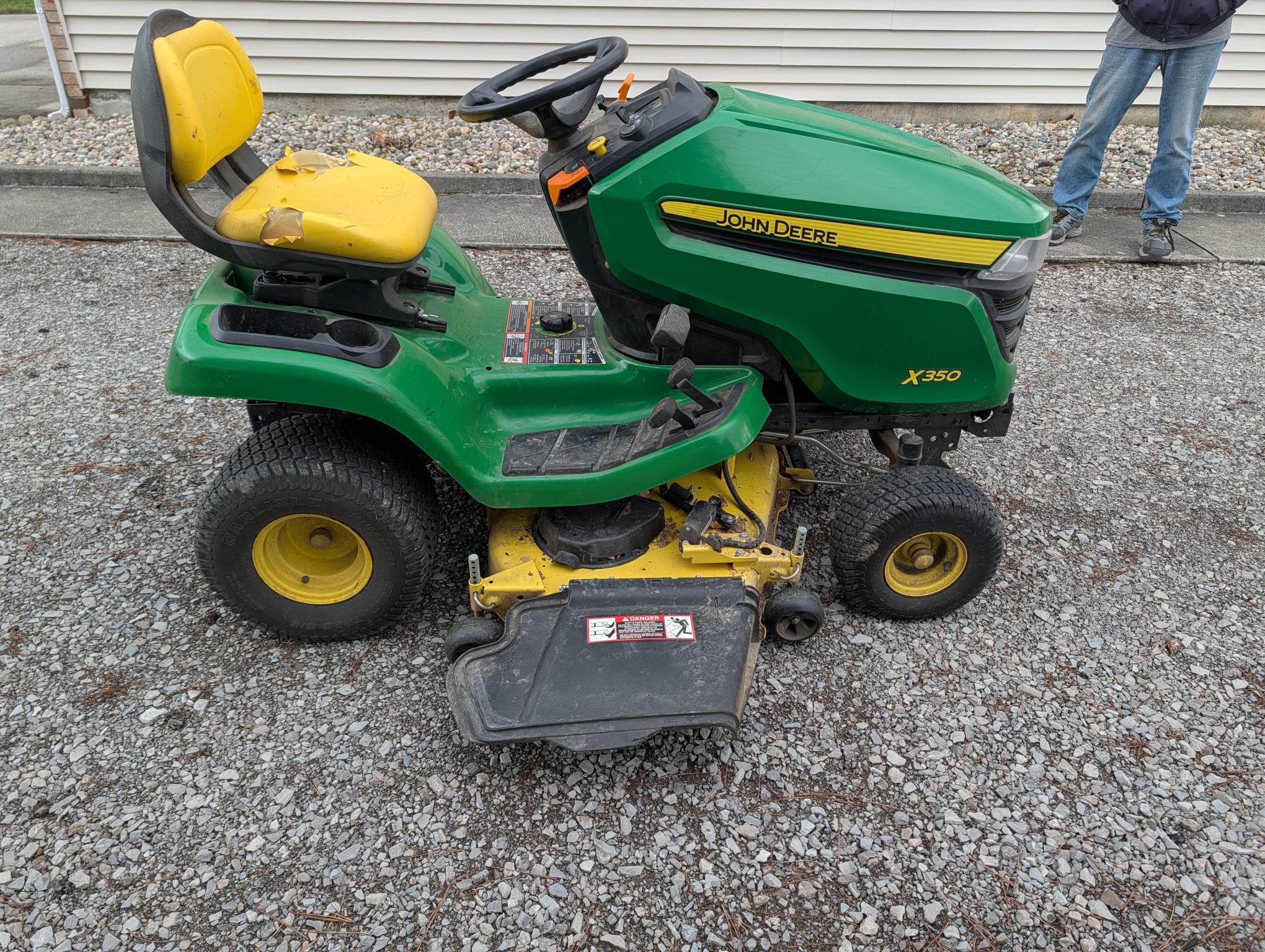 2018 John Deere X350 Image 1