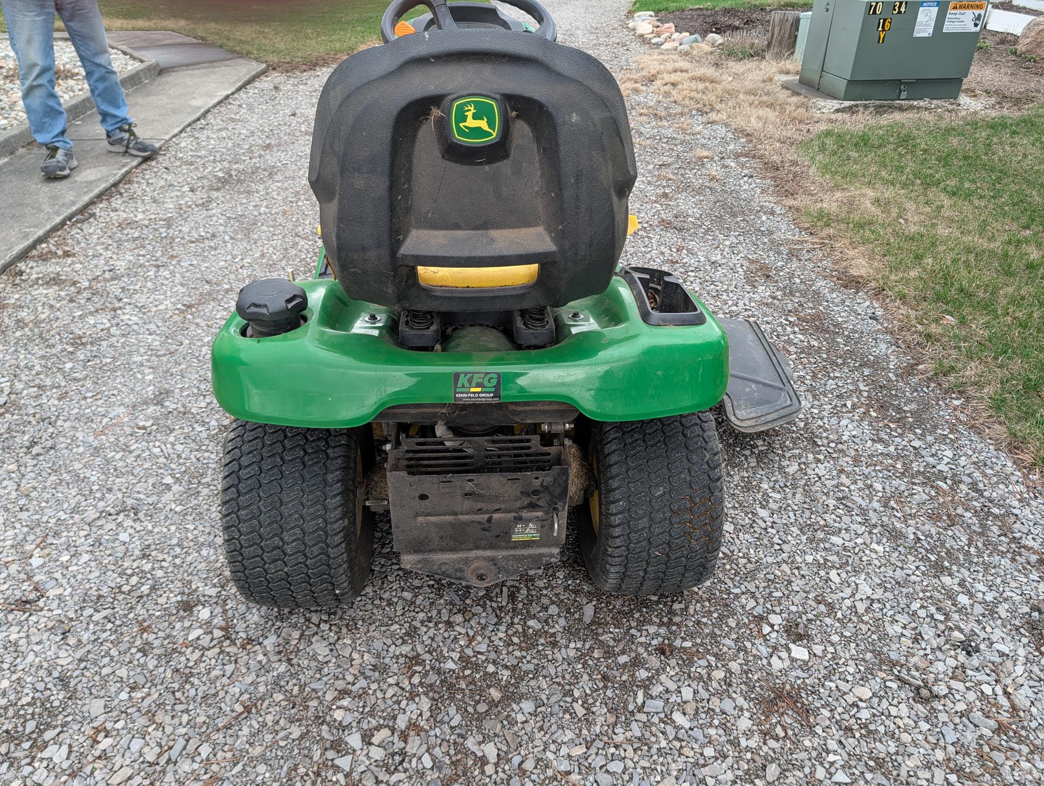 2018 John Deere X350 Image 4