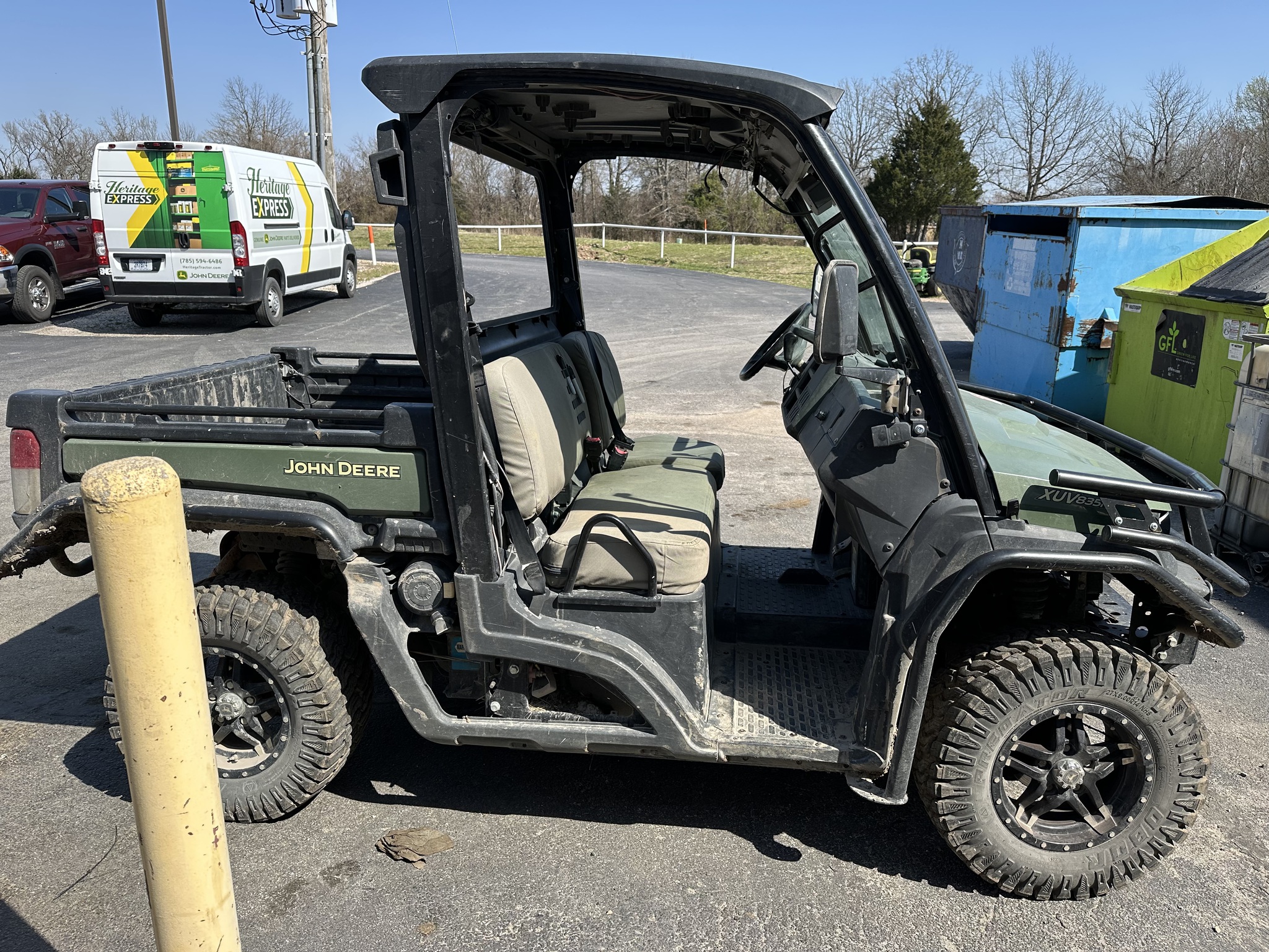  2022 John Deere XUV 835M at Heritage Tractor in Joplin, MO