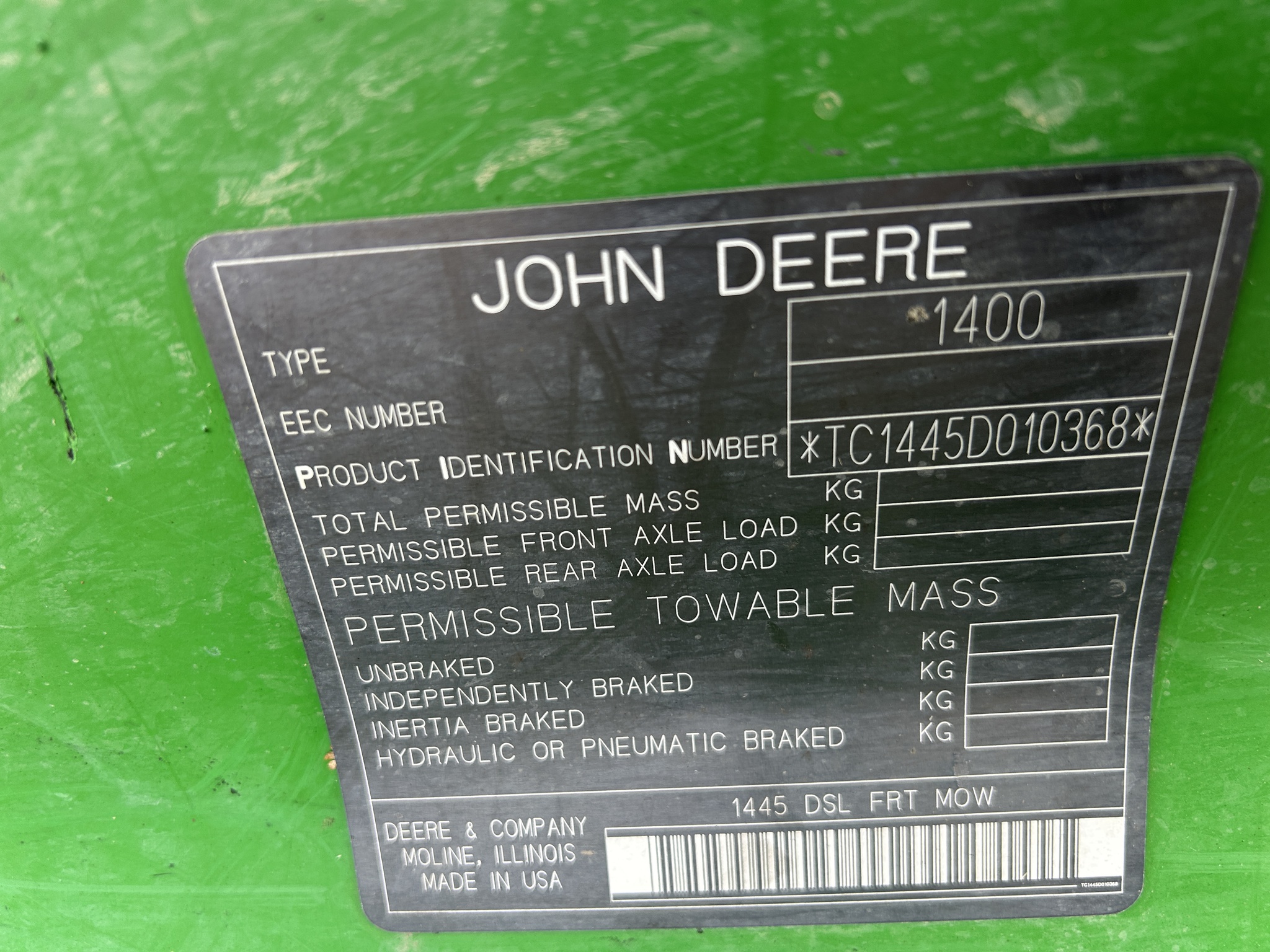  2001 John Deere 1445 at Heritage Tractor in Roanoke, IL