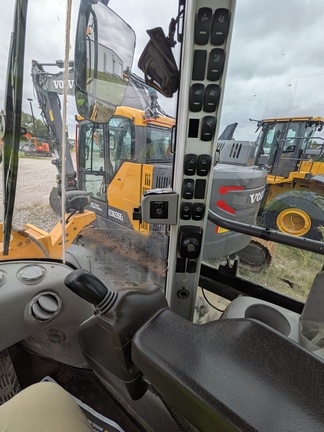 2019 Volvo L90H