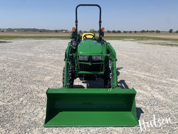 Photo of 2025 John Deere 3032E