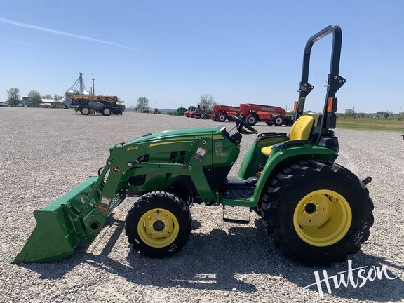 Photo of 2025 John Deere 3032E