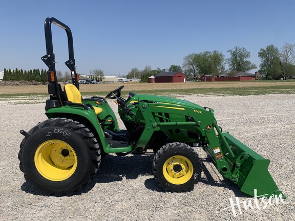 Photo of 2025 John Deere 3032E
