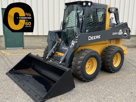  John Deere 324G