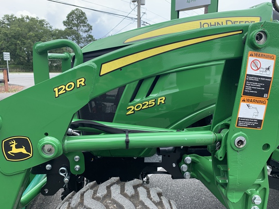 2026 John Deere 2025R-6