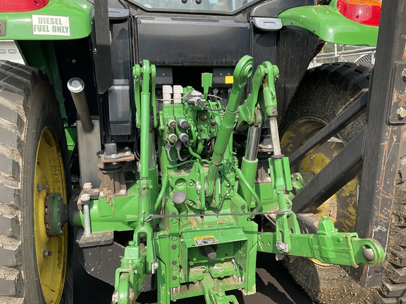 Photo of 2019 John Deere 6110M