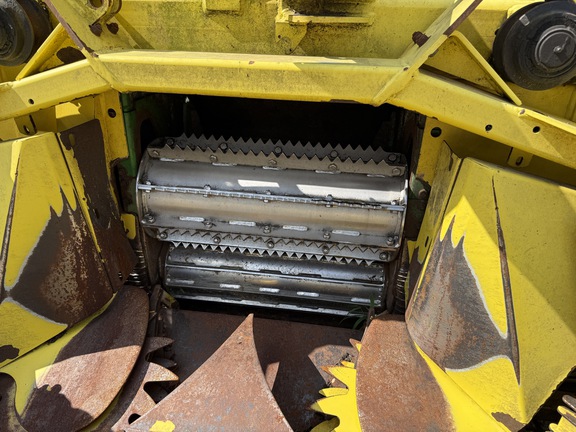 Photo of 2010 John Deere 7450