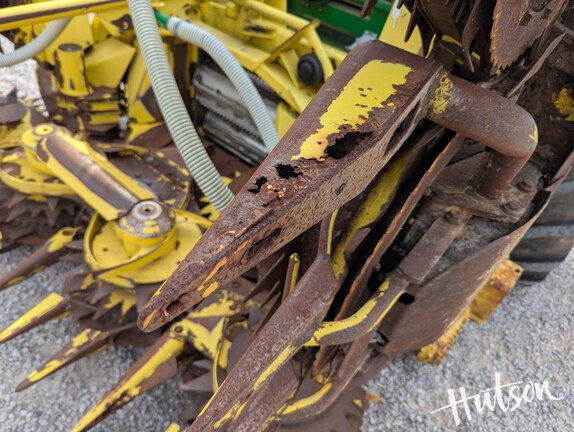 Photo of 2010 John Deere 7450