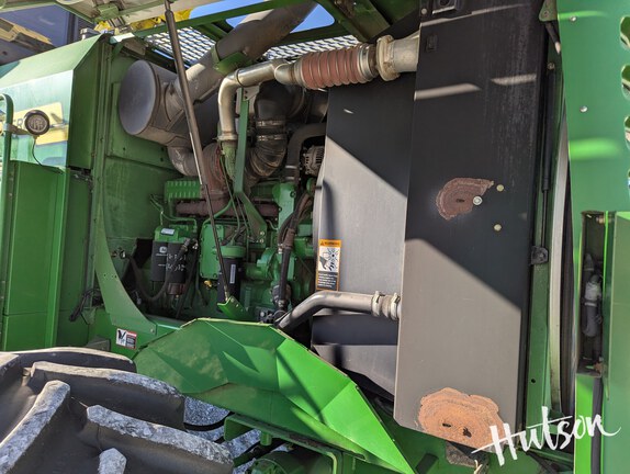 Photo of 2010 John Deere 7450