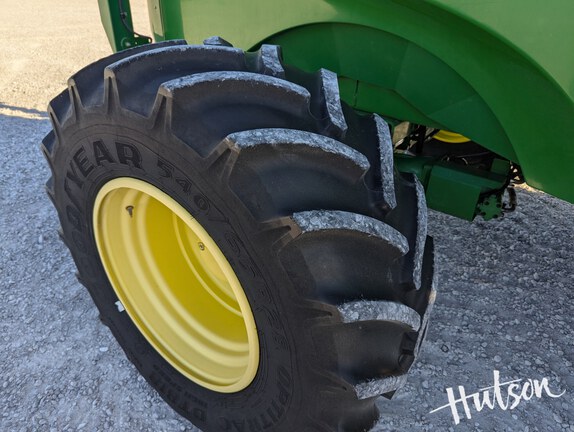 Photo of 2010 John Deere 7450