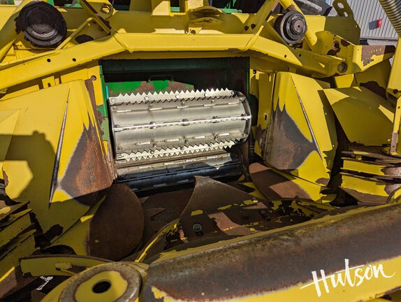 Photo of 2010 John Deere 7450